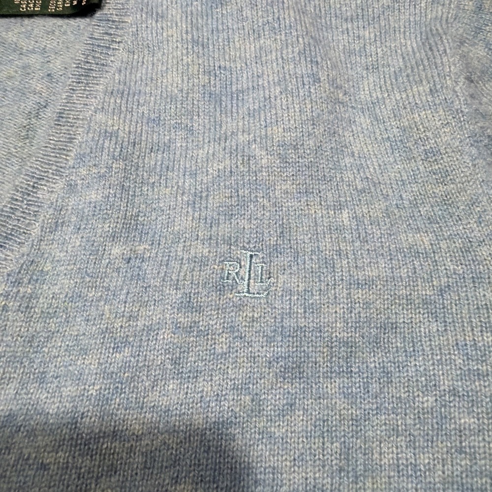Lauren Ralph Lauren Women's PETITE LARGE V-Neck‎ 100% Cashmere Sweater Blue - Picture 5 of 11